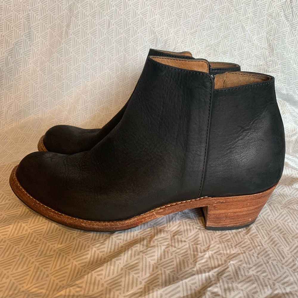 Adelante Handmade Leather Booties Size 8.5